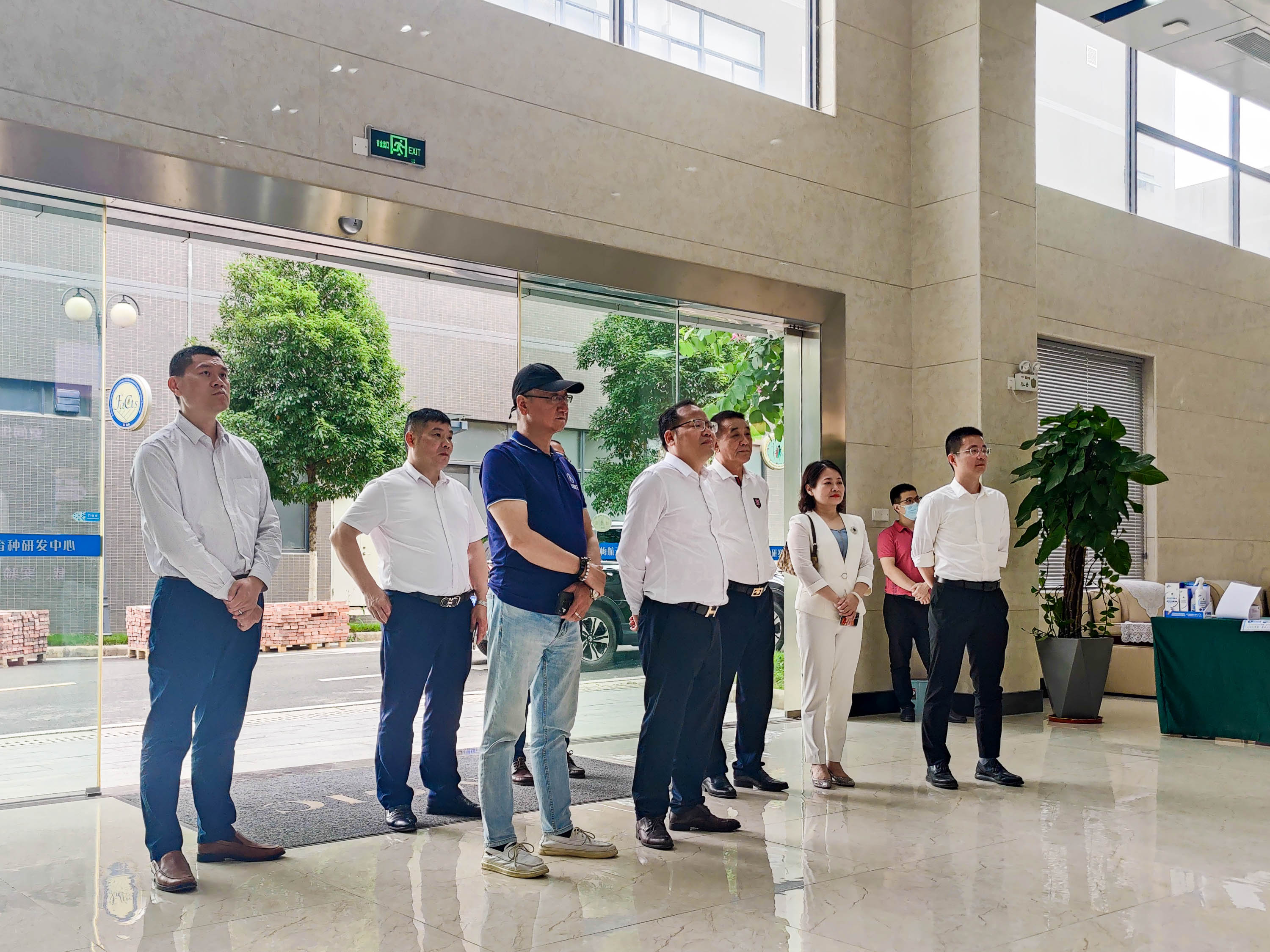 心博足球来蕉调研 促合作谋发展 实现互利共赢